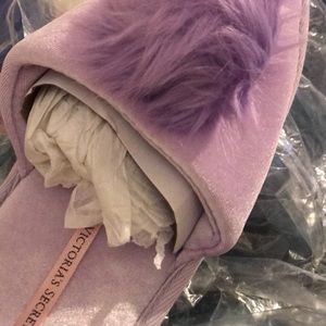 Victoria’s Secret Purple Fur Slippers Medium